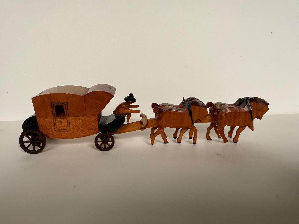 1950s houten Erzgebirge miniatuur koets met paarden, Ophalen of Verzenden