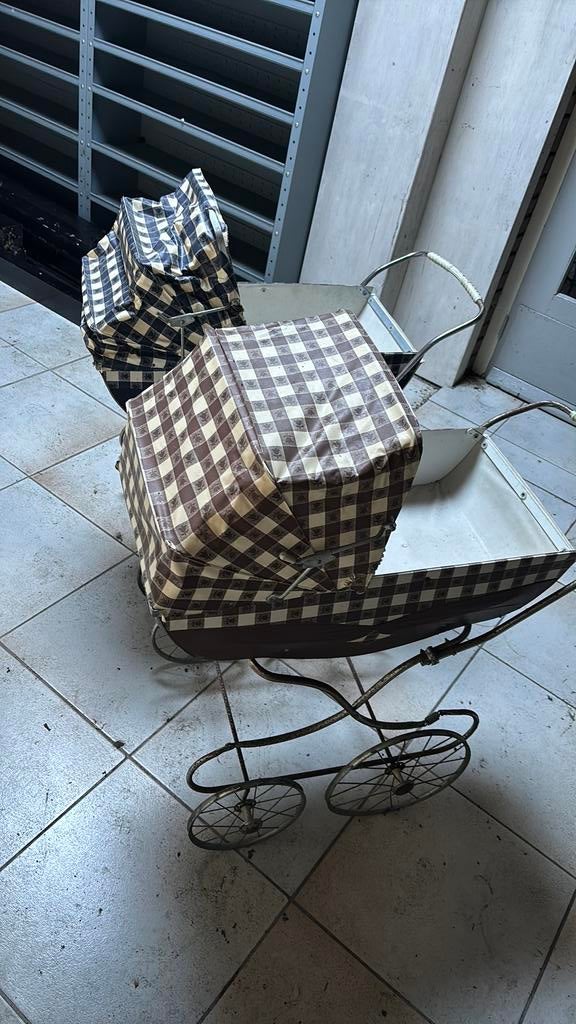 Oude poppenwagens, Verzamelen, Poppen, Ophalen, Zo goed als nieuw, Pop