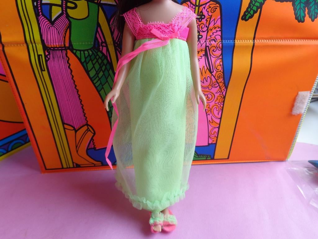 Barbie vintage Skipper lullaby Lime, Ophalen of Verzenden, Gebruikt, Kleertjes
