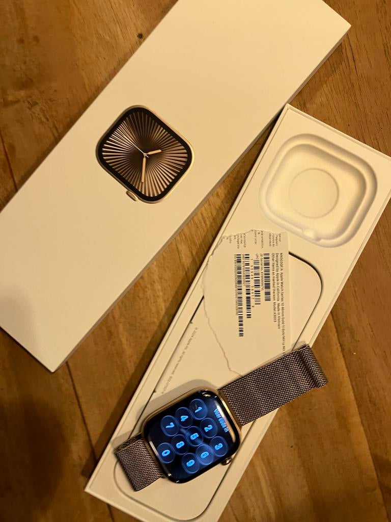 Apple Watch Series 10 Titanium Gold 46mm Milanese M/L, Afstand, IOS, Ophalen of Verzenden, Zo goed als nieuw