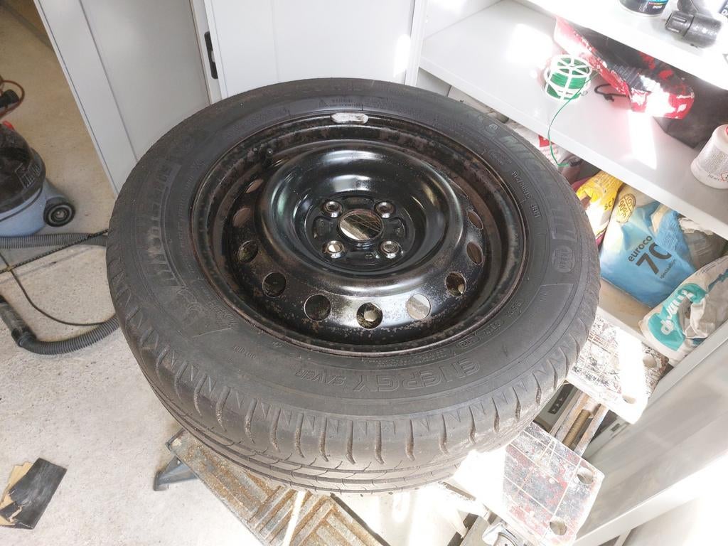 Nette Michelin banden +stalen velgen 4x100, Ophalen