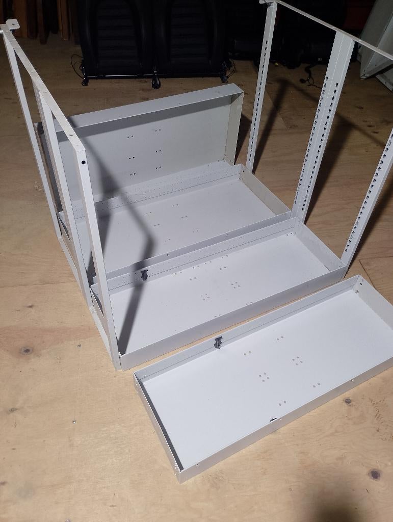 bedrijfswageninrichting alu, Ophalen, Zo goed als nieuw