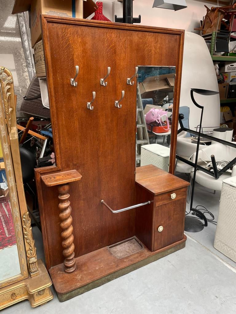 Amsterdamse school kapstok/ kapstokelement, Ophalen