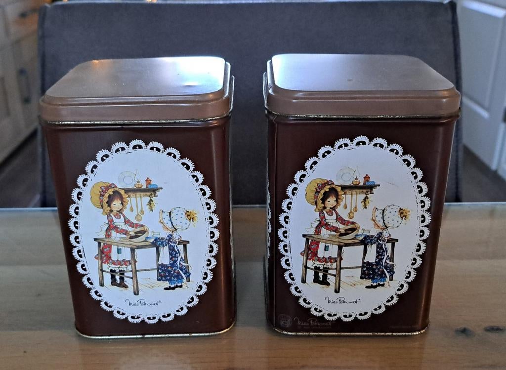 2 vintage Miss Petticoat bewaar blikken prijs per stuk, Ophalen of Verzenden, Gebruikt, Overige