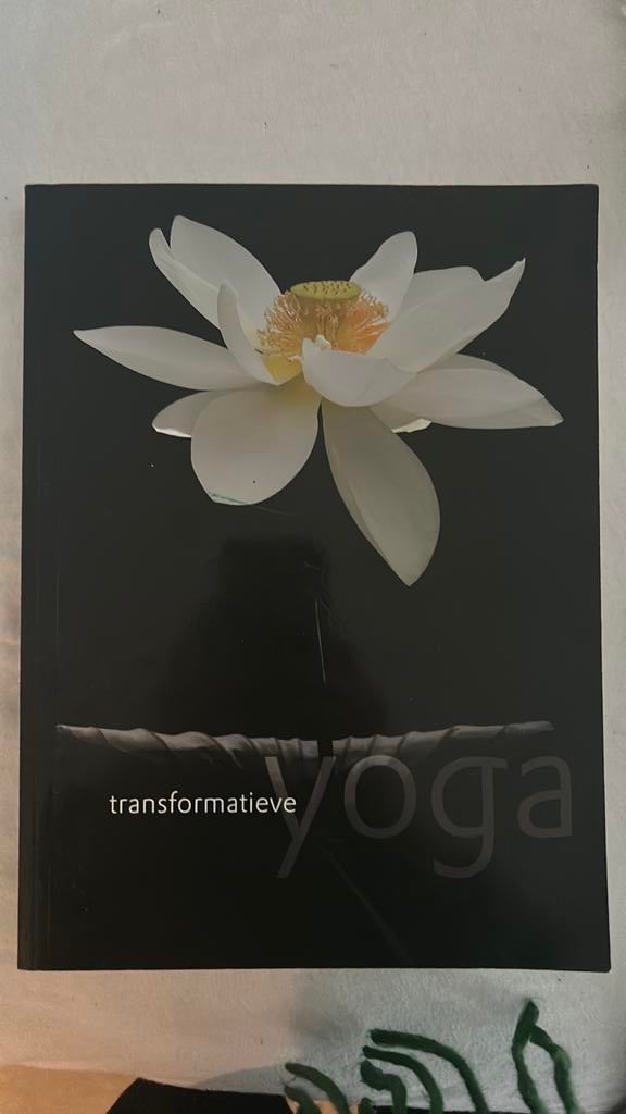 Transformatieve Yoga (boek ganga hoogendoorn, Ophalen of Verzenden, Zo goed als nieuw