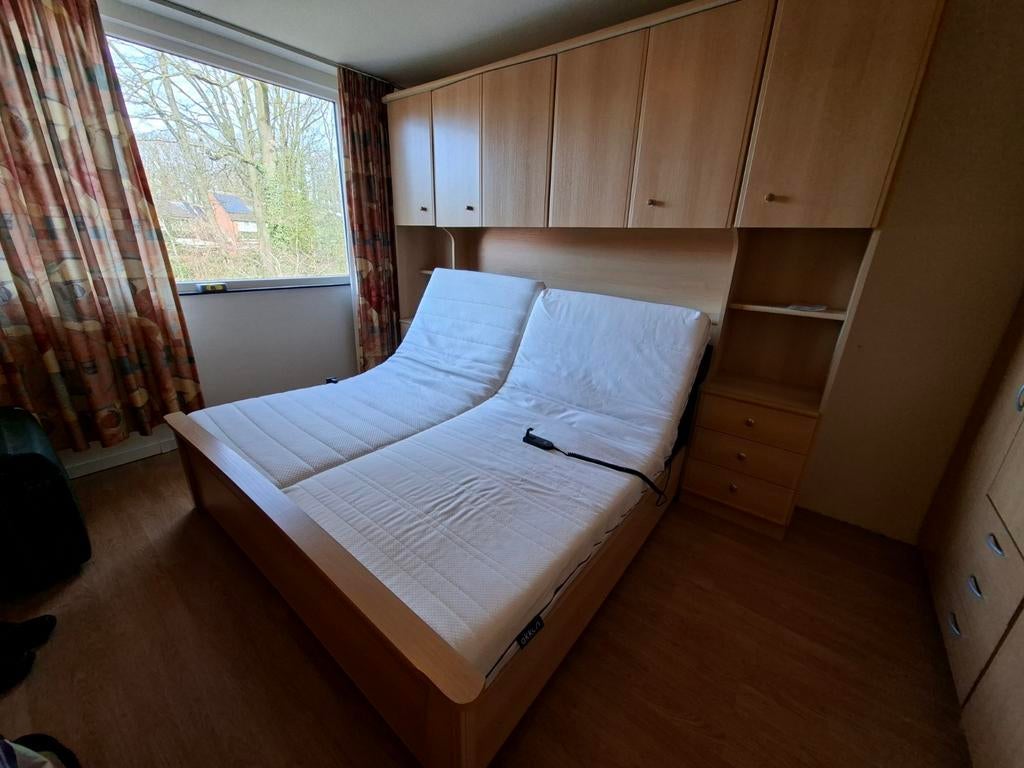 Bed met ombouw, Ophalen, Gebruikt, Tweepersoons