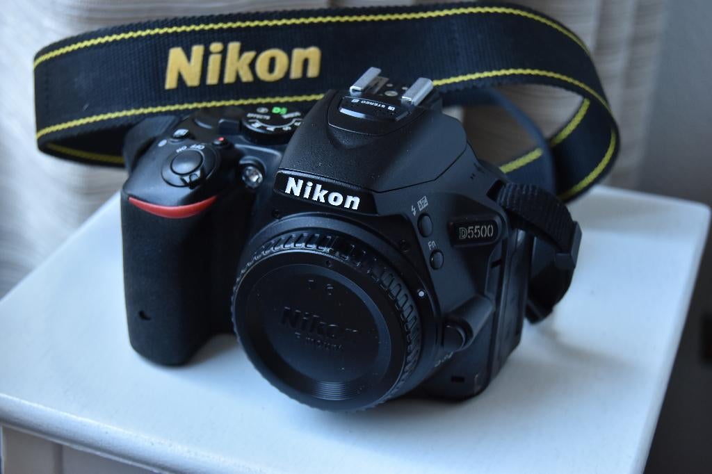 Nikon D5500 Camera body. Lees omschrijven., Audio, Tv en Foto, Fotocamera's Digitaal, Gebruikt, Spiegelreflex, Ophalen of Verzenden