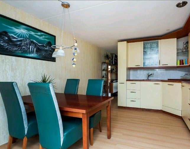 4 eetkamerstoelen groen leer suede stoelen, Ophalen, Overige kleuren, Leer, Zo goed als nieuw