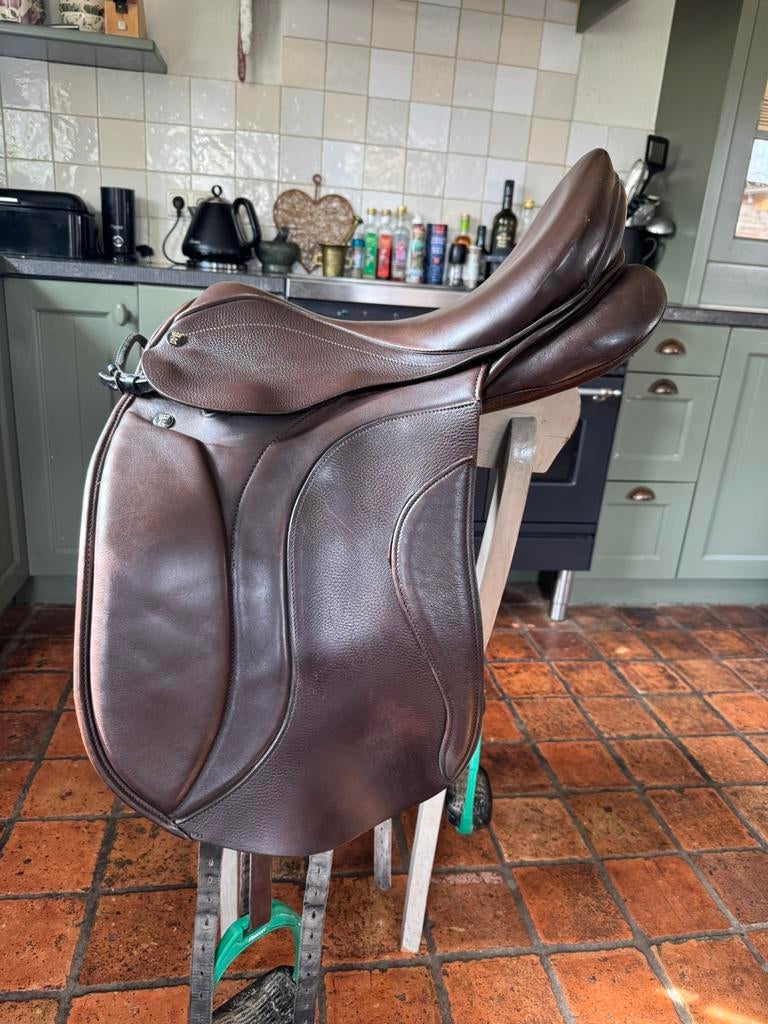 Kingsley D2 zadel, Ophalen of Verzenden, Gebruikt, Dressuur