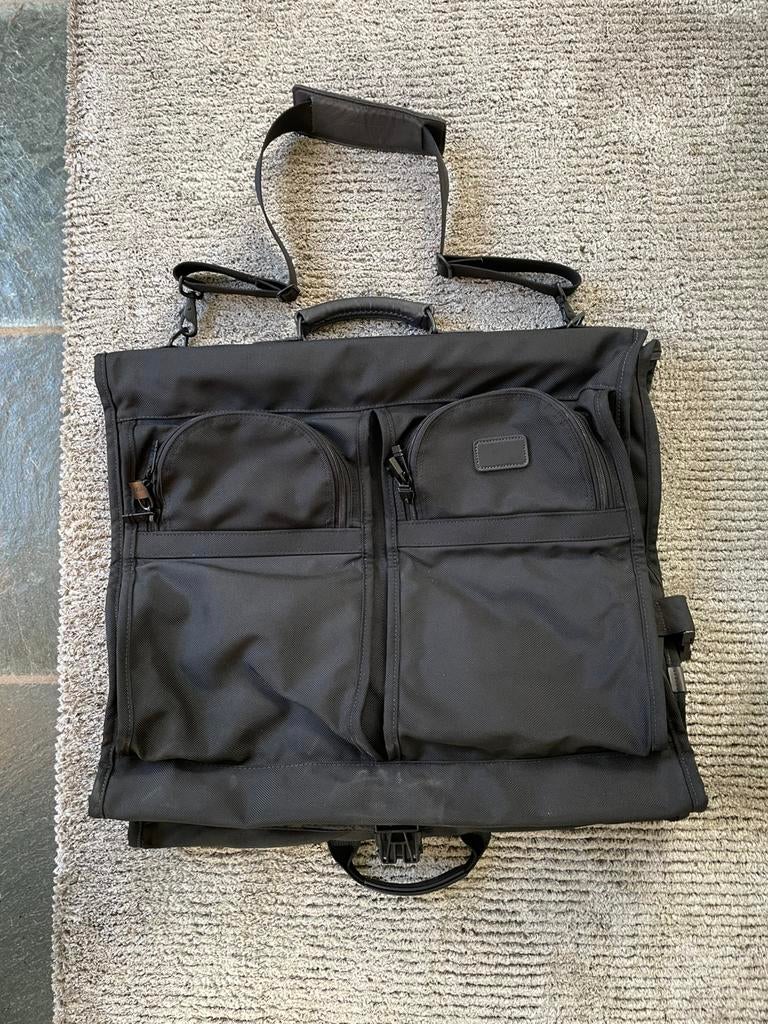 Tumi tas, Ophalen, Zo goed als nieuw, 30 cm of meer