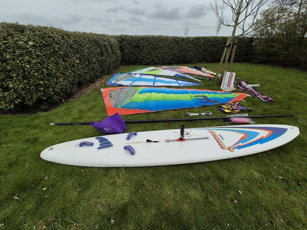 Mistral - Maui surfplank, 70 x 360, met alle toebehoren., Watersport en Boten, Windsurfen, Ophalen, 300 cm of meer, Met vin(nen)