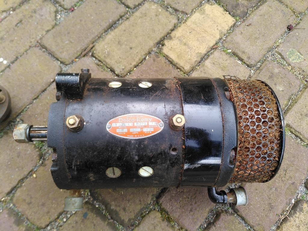 Zware 12V Gelijkstroom Dynamo - Delco-Remy 40 Ampere, Auto-onderdelen, Motor en Toebehoren, Ophalen of Verzenden, Gebruikt, Universele onderdelen