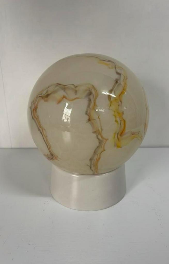 Vintage Thabur plafonnière gemarmerd zachtgeel marmer bol, Huis en Inrichting, Lampen | Plafondlampen, Ophalen of Verzenden, Zo goed als nieuw