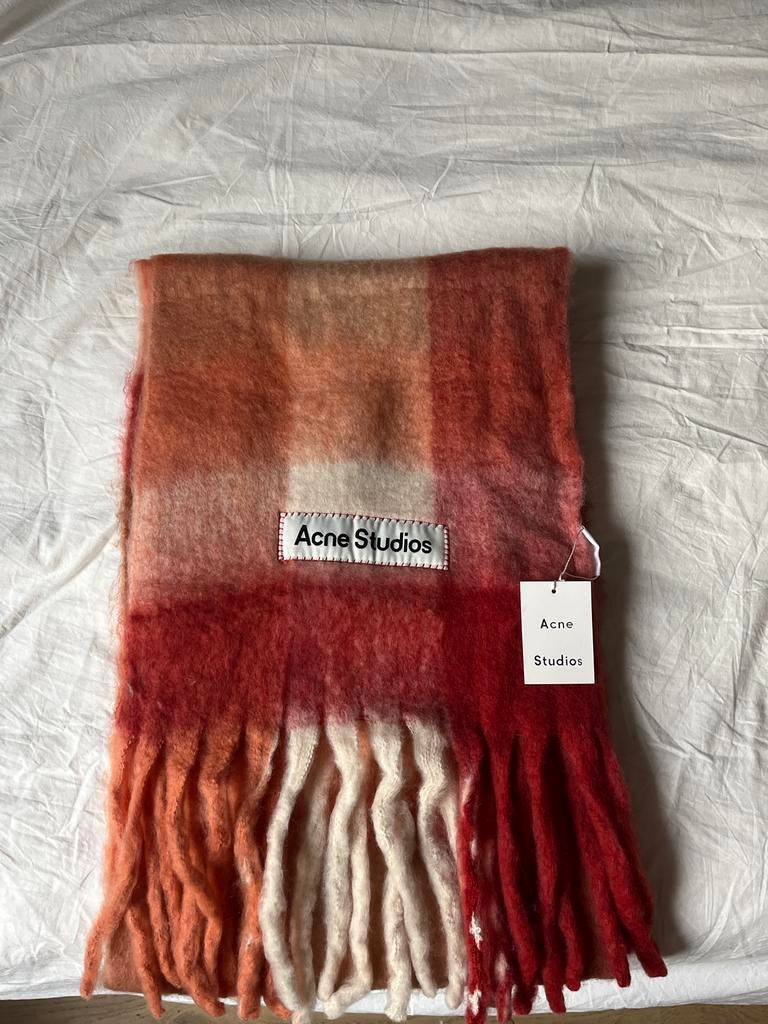 Acne Studios Geruite Sjaal - Nieuw met labels, Kleding | Dames, Ophalen of Verzenden, Nieuw, Sjaal