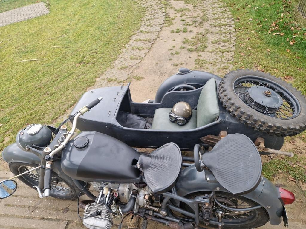 Unieke Ural Motor met Zijspan - Klassieke Avonturier, Motoren, Cardan-aandrijving, 2 cilinders, Motorrijbewijs A, 12 t/m 35 kW