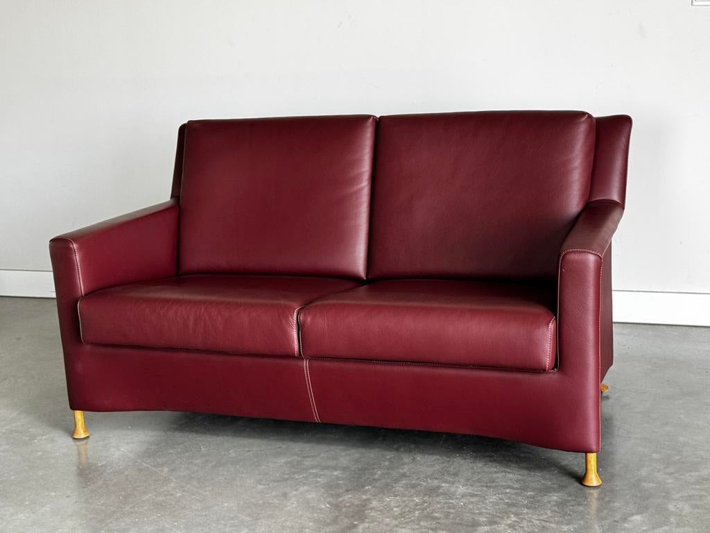 Leolux Paian 2-zits – Bordeaux Rood – Verstelbare Zitdiepte