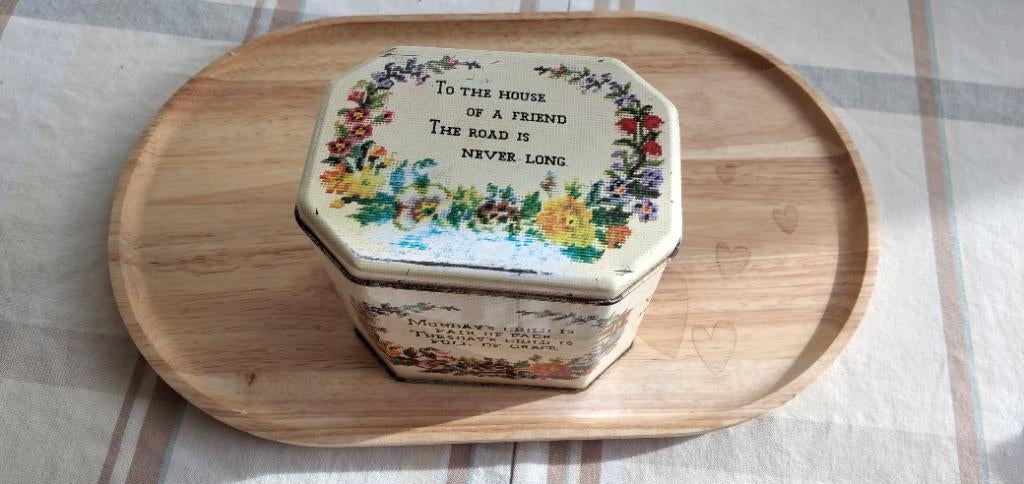 Mooi schattig blikje voor 7,50, Verzenden, Gebruikt, Koek(jes), Overige merken