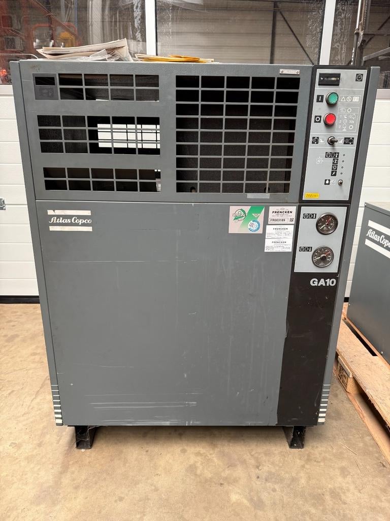 Atlas Copco GA10 Schroefcompressor + luchtdroger, Ophalen of Verzenden, Geluidgedempt, Gebruikt, 800 liter/min of meer