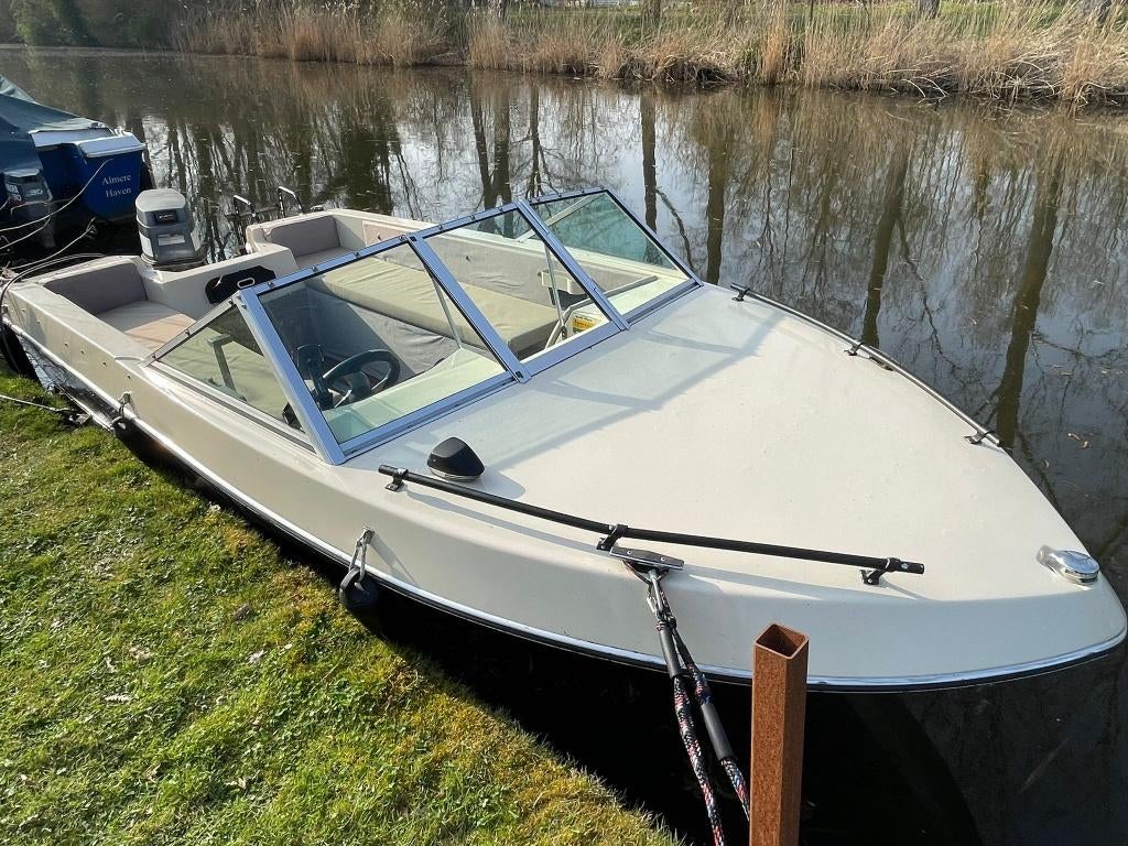 Invader 160 40PK Yamaha zeer compleet boot 6 pers vaarklaar, Watersport en Boten, Speedboten, Ophalen, Zo goed als nieuw, Minder dan 70 pk