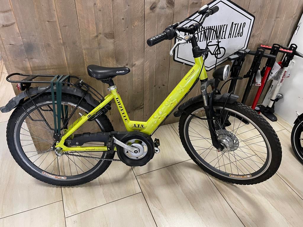 Gazelle fiets 24 inch 3 versnellingen, Fietsen en Brommers, Fietsen | Meisjes, Ophalen, Zo goed als nieuw, 24 inch, Handrem