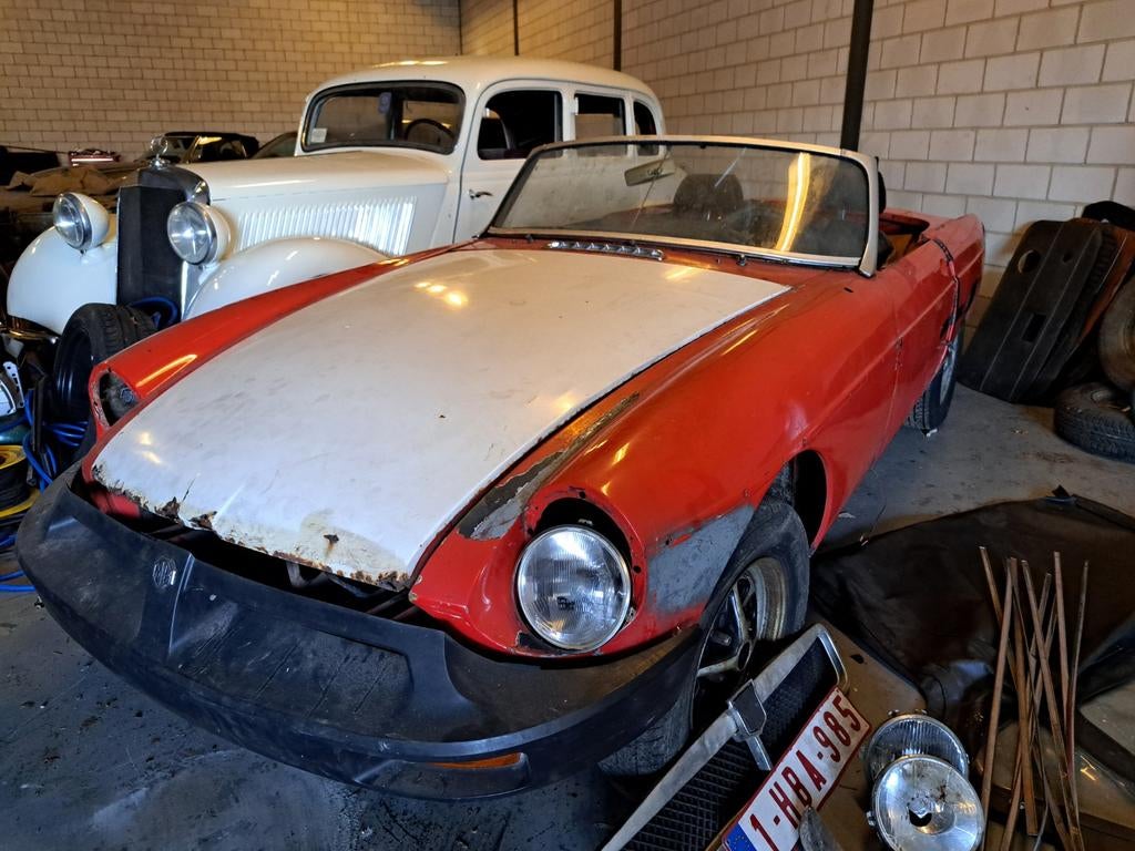 Mgb cabrio bj 1979?voor loop of sloop koopje, Auto's, Oldtimers, Bedrijf, MG, Benzine, Cabriolet, Ophalen