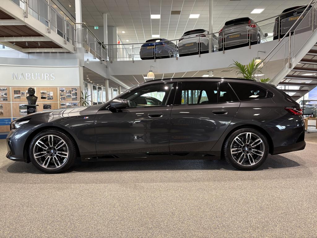 BMW 5 Serie Touring 520i M-sport Bowers&Wilkins, Trekhaak, P, Automaat, Achterwielaandrijving, Gebruikt, Euro 6