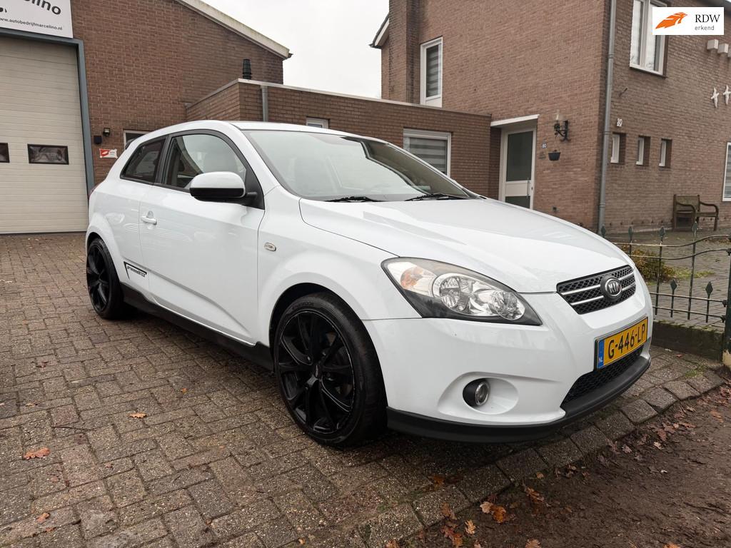 Kia Pro_cee'd 1.4 CVVT Seven, Voorwielaandrijving, Euro 5, Gebruikt, 4 cilinders