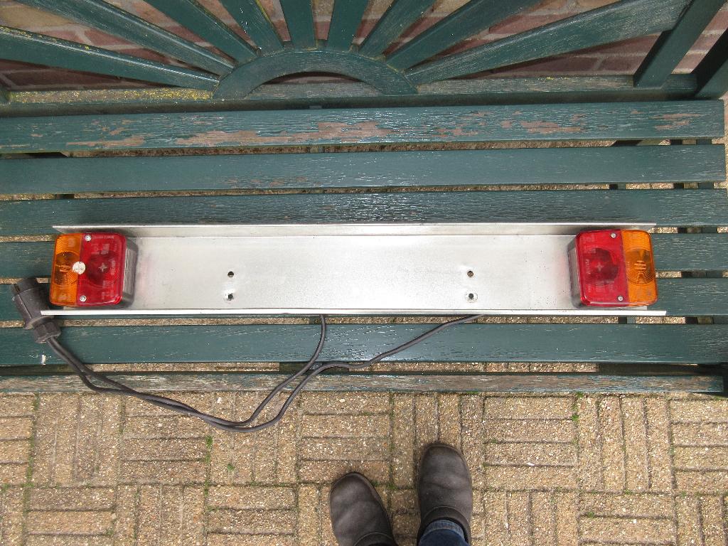 Lichtbalk voor aanhanger of boottrailer met 7 polige stekker, Ophalen, Gebruikt