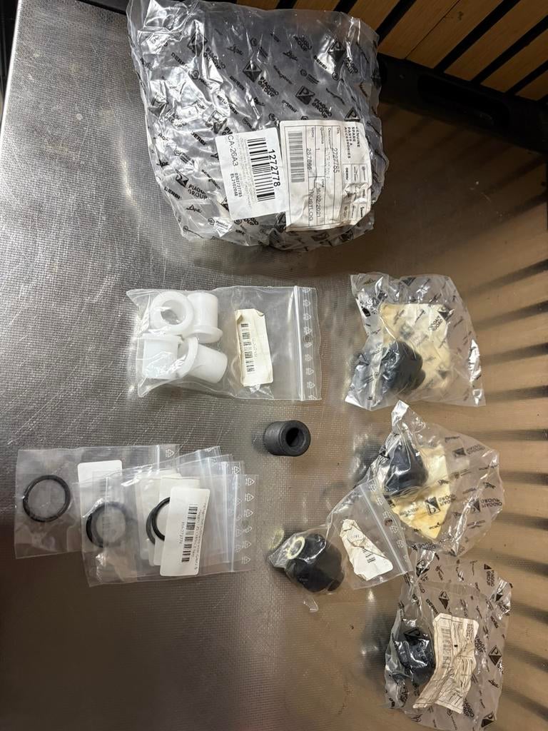 Gilera runner 125cc - 180cc swingarm revisie set, Motoren, Tuning en Styling, Ophalen