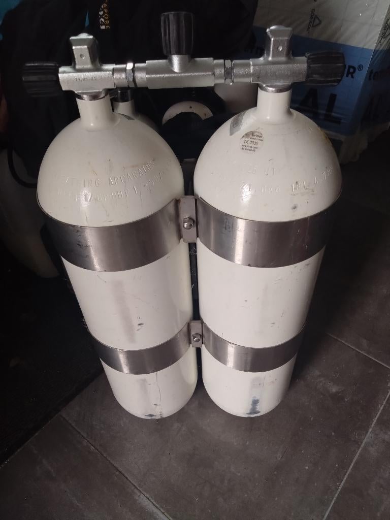 D18 duikfles, Watersport en Boten, Ophalen, Gebruikt, Duikfles