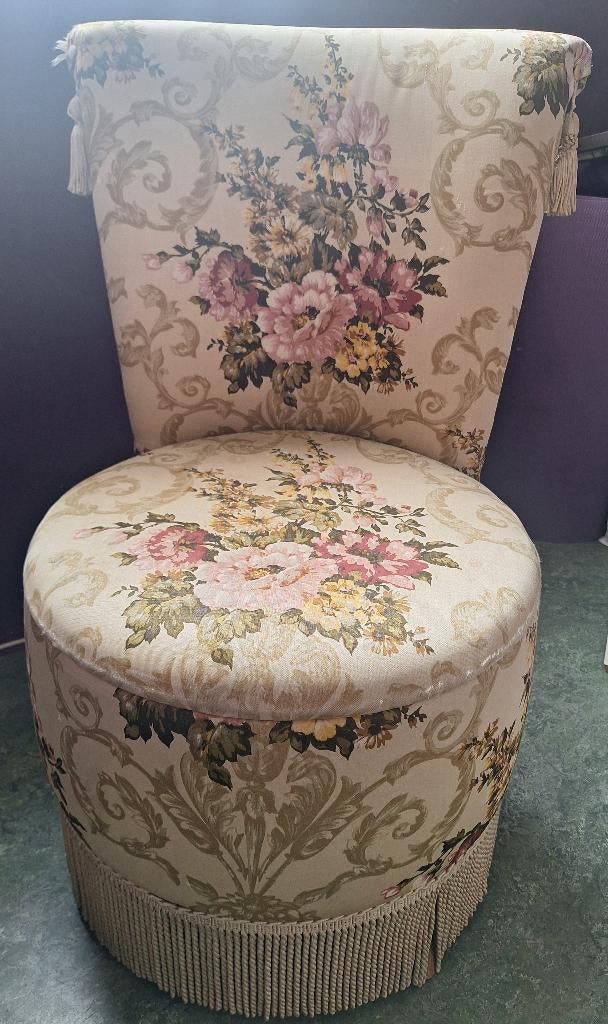 Vintage/retro dames naaistoel - bloemmotief met opbergruimte, Huis en Inrichting, Fauteuils, Ophalen, Gebruikt, Minder dan 75 cm