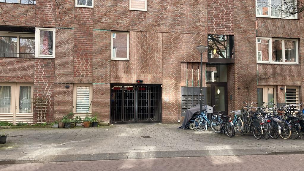 Parkeerplaats Amsterdam Oost (nabij winkelcentrum Oostpoort), Amsterdam