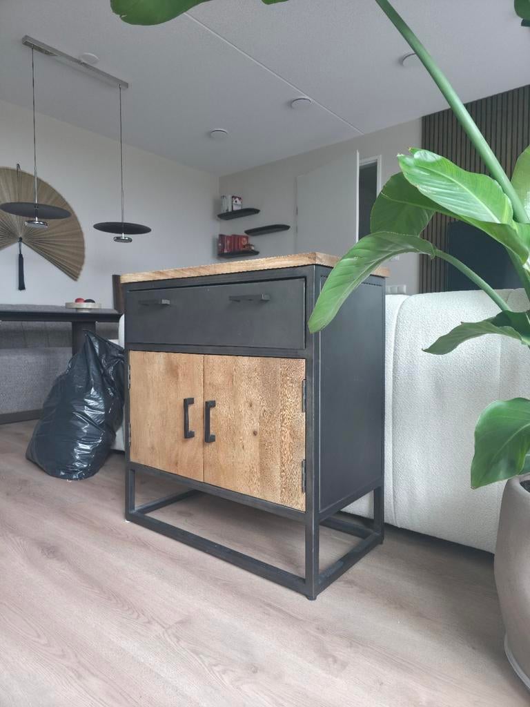 Robuuste opbergkast mango hout - Pronto Wonen, Huis en Inrichting, Kasten | Overige, Ophalen, Zo goed als nieuw