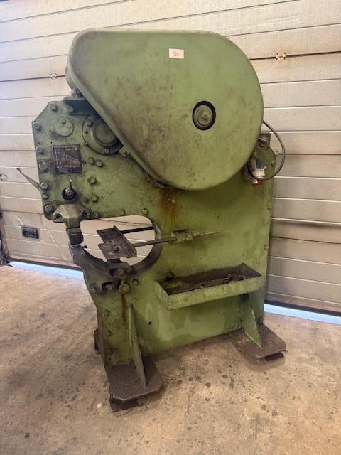 Peddinghaus 16 ponsmachine, Zakelijke goederen, Machines en Bouw | Metaalbewerking, Ophalen of Verzenden