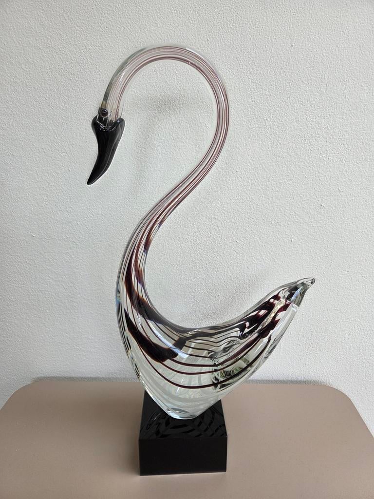 Glazen Zwaan in Moreno Stijl op Zwarte Voet - 36 cm Hoog, Ophalen