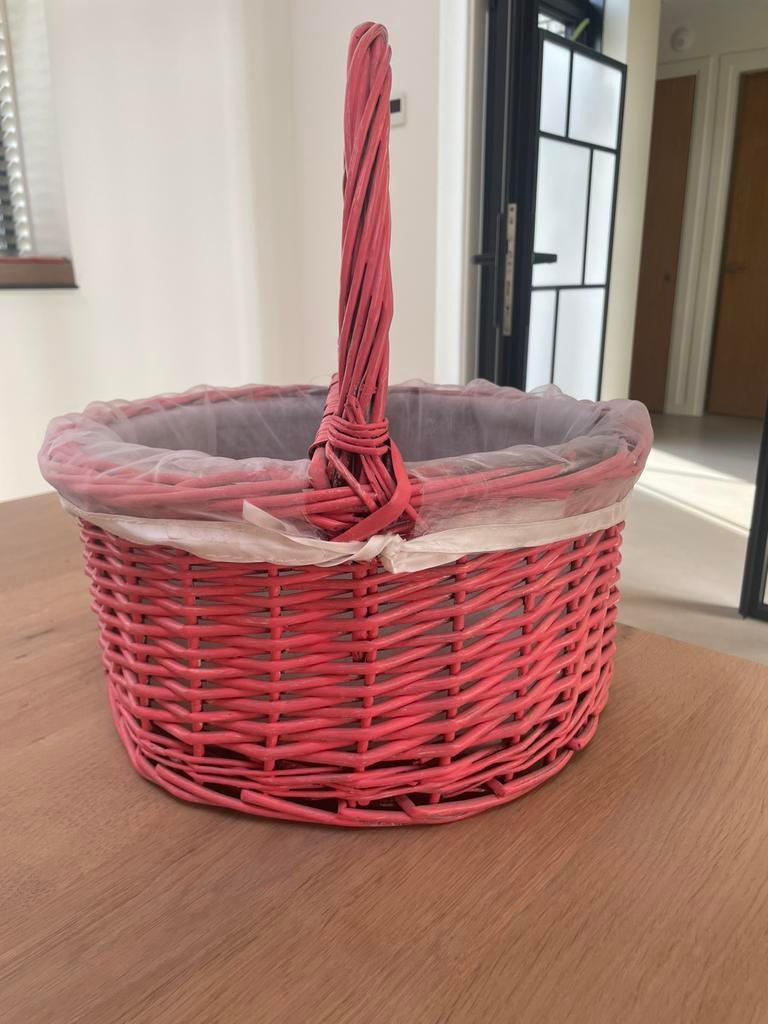 Roze rieten mand met hengsel, doorsnede 37 cm, Gebruikt, Mand, Rond, Ophalen of Verzenden