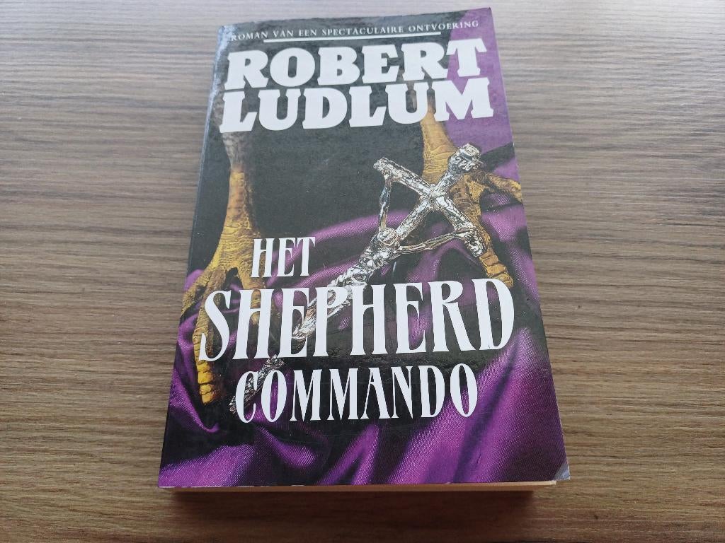 Robert Ludlum-Het Shepherd commando, Boeken, Ophalen of Verzenden, Gelezen, Robert Ludlum-