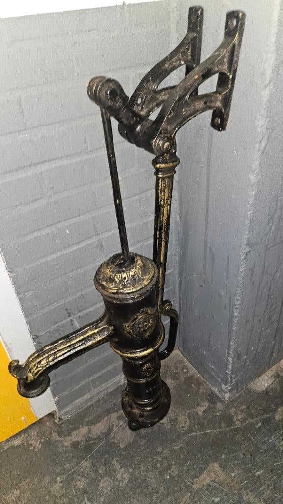 Originele waterpomp voor sier, tuin of balkon * Hoog 110cm, Ophalen, Gebruikt, Handmatig, Overige typen