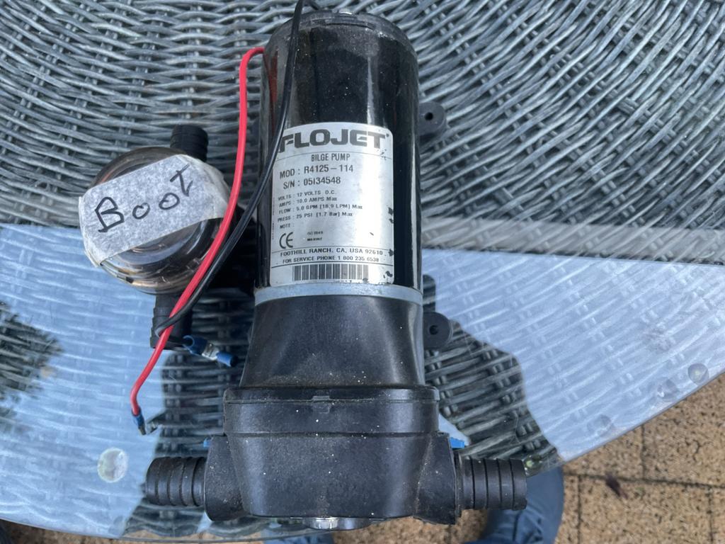 FLOJET  BILGEPOMP NR .R4125-114, Ophalen of Verzenden, Zo goed als nieuw, Motor en Techniek, Motorboot