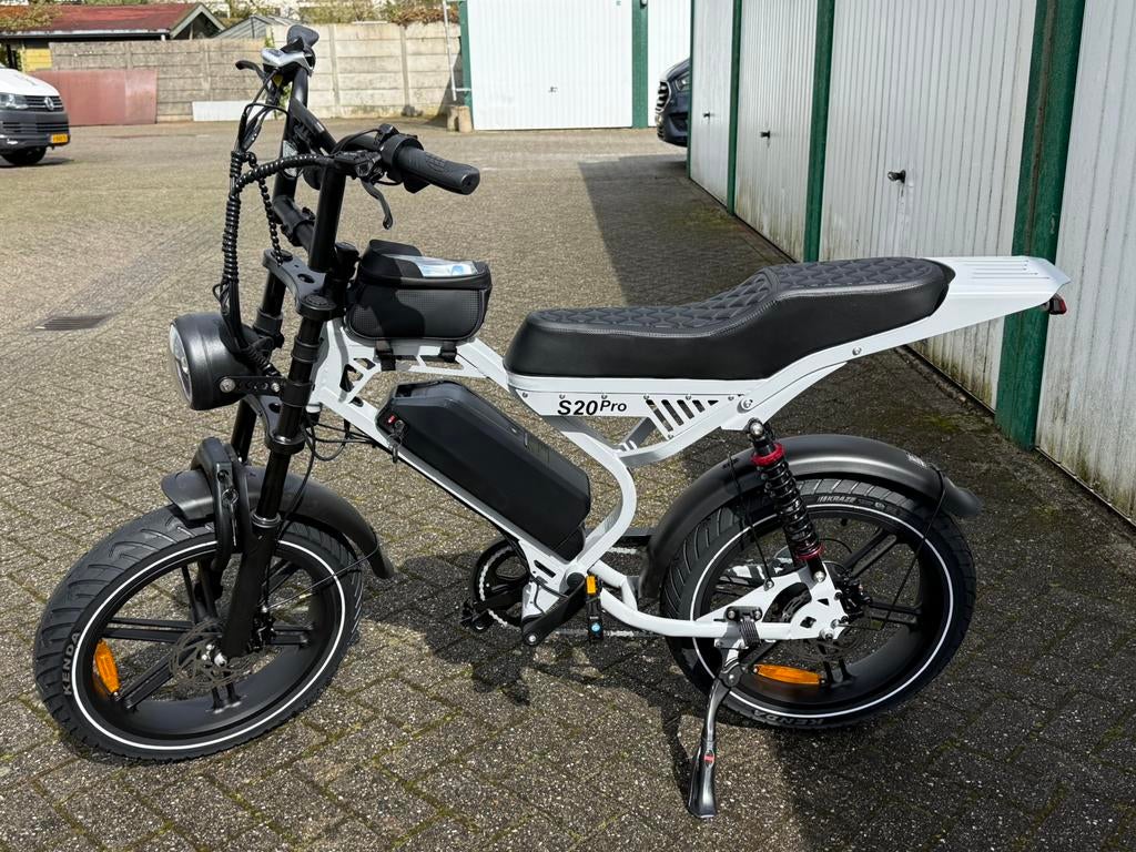 NIEUWE S20 PRO 2026 GREY MET STRAATBANDEN, 59 cm of meer, Ophalen, Nieuw, Overige merken