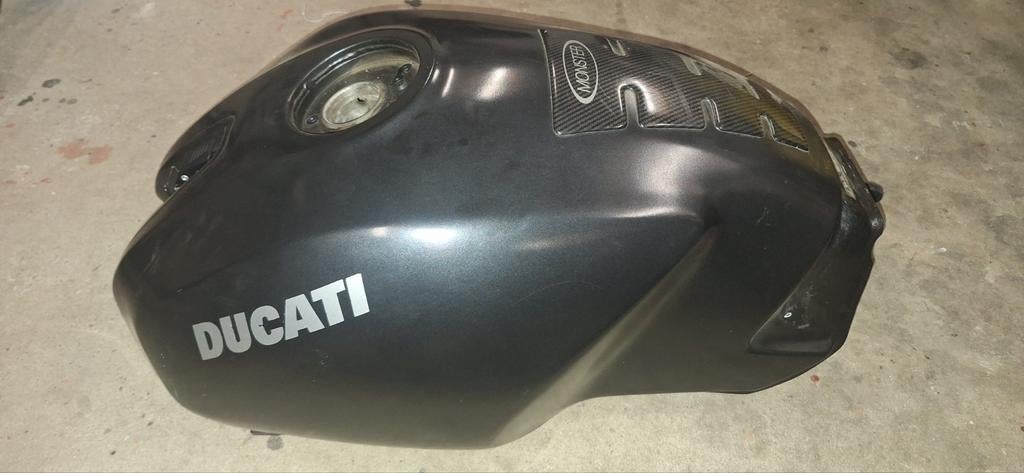 Ducati Monster 600 750 900 tank mat zwart, Motoren, Ophalen of Verzenden