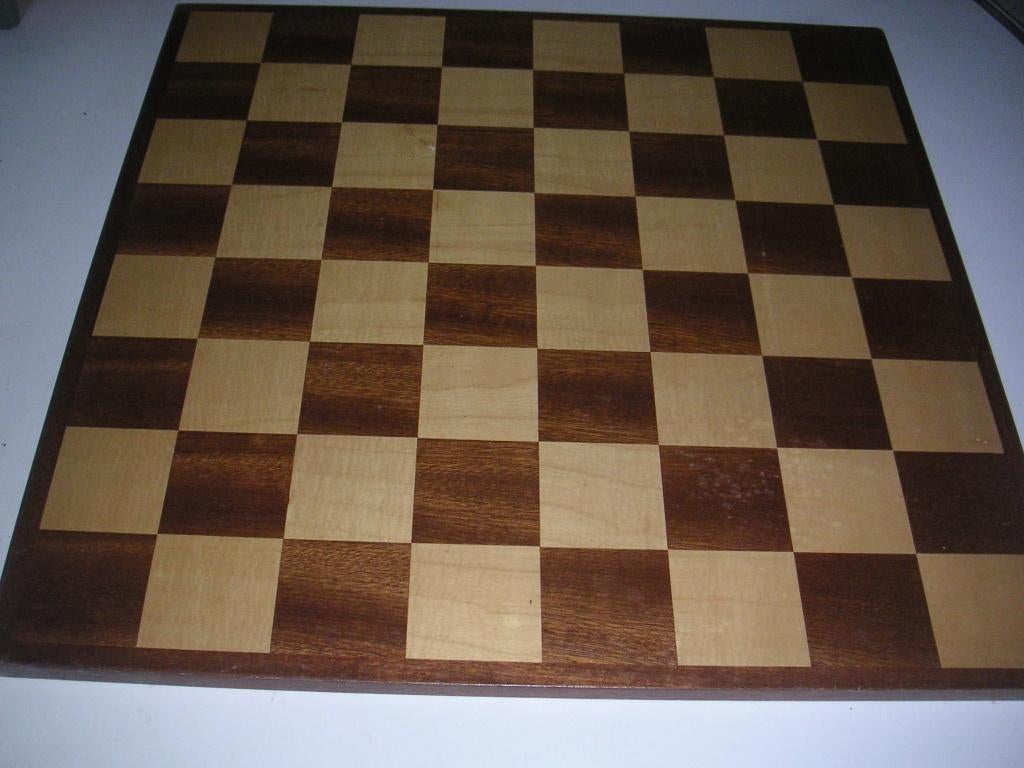 Dambord / Schaakbord,met dam en schaakstenen., Hobby en Vrije tijd, Ophalen of Verzenden, Zo goed als nieuw