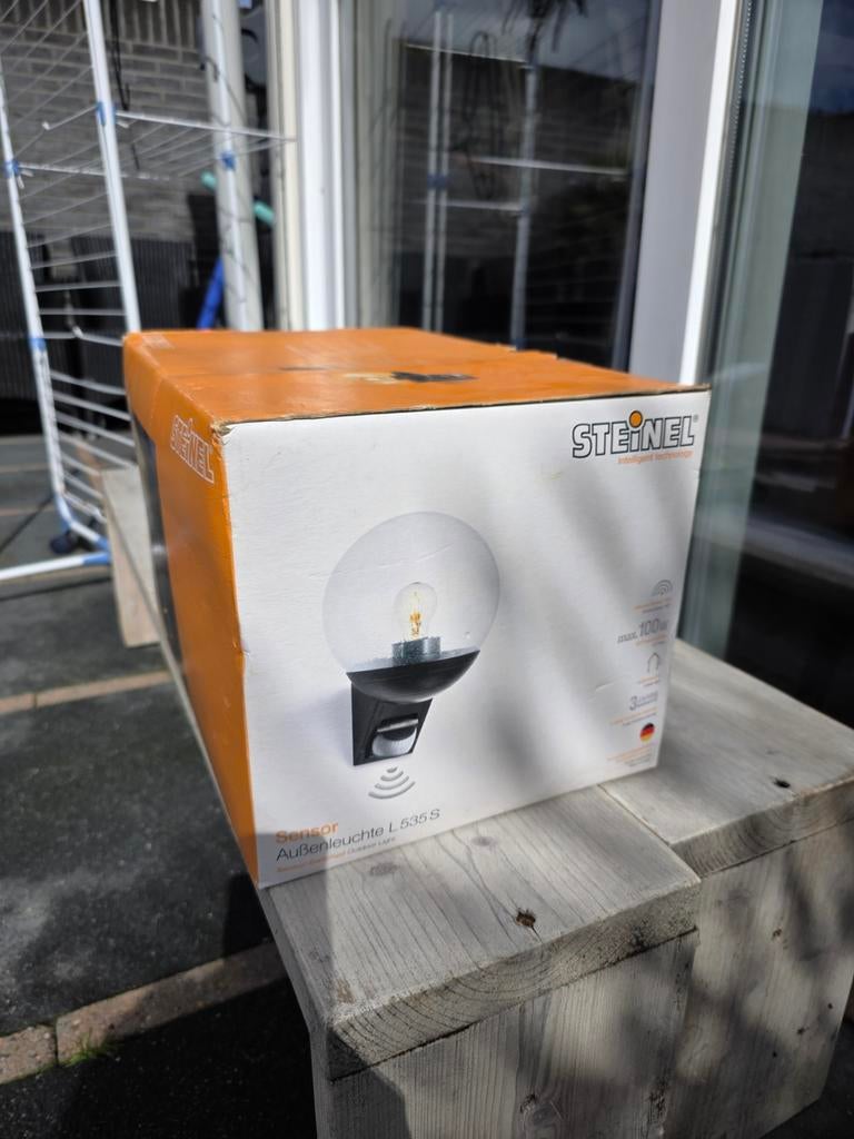 Buitenlamp nieuw in doos, Minder dan 50 watt, Wandlamp, Ophalen of Verzenden, Netvoeding