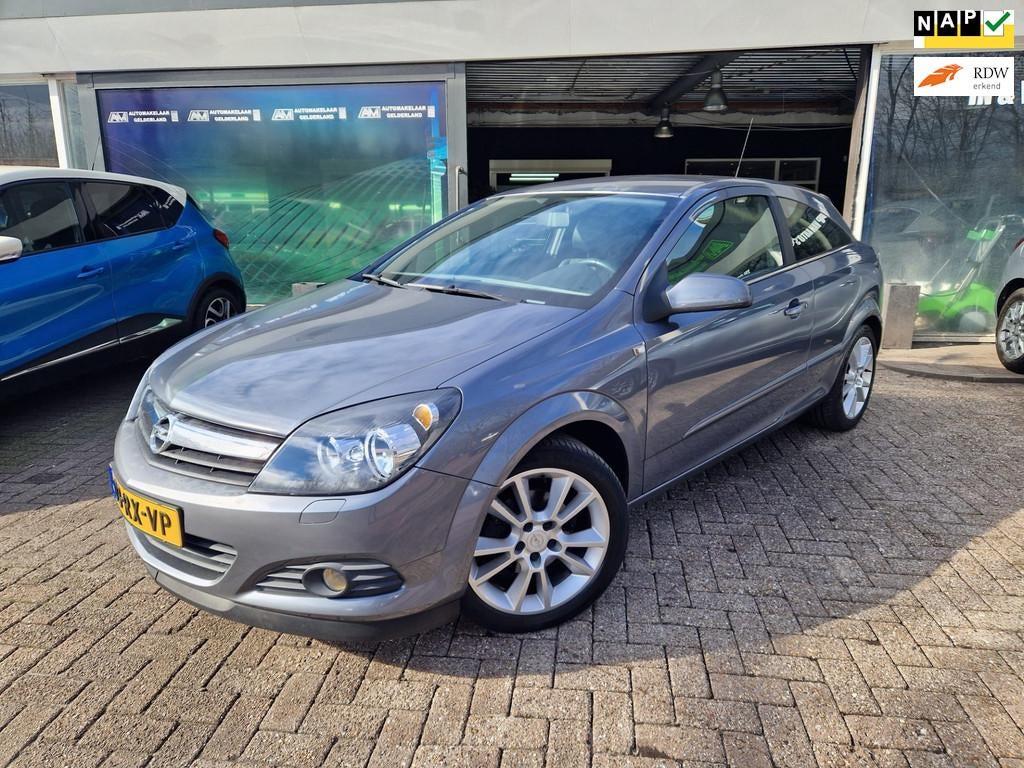 Opel Astra GTC 1.8 Cosmo | AUTOMAAT | 3E EIGENAAR|12 MND GAR, 125 pk, Gebruikt, Zwart, Origineel Nederlands