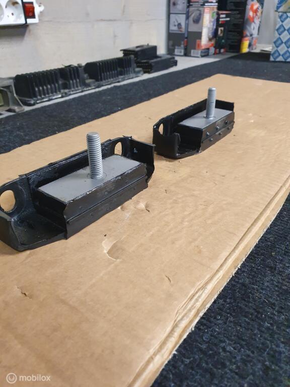 Achterasrubber Porsche 924 / 944, Auto-onderdelen, Ophanging en Onderstel, Gebruikt, Porsche, Ophalen of Verzenden, Porsche