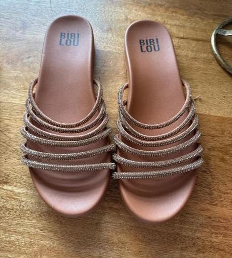 Bibi lou sansalen bronze 38, Ophalen of Verzenden, Zo goed als nieuw, Sneakers of Gympen