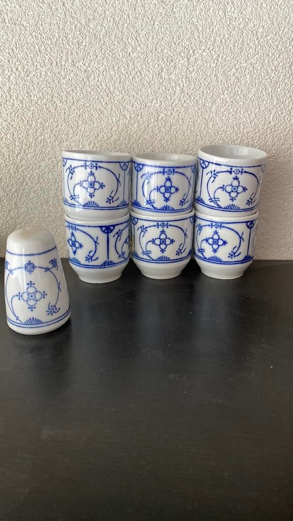 Eierdopjes saks blauw, Huis en Inrichting, Overige typen, Ophalen of Verzenden, Zo goed als nieuw, Overige stijlen