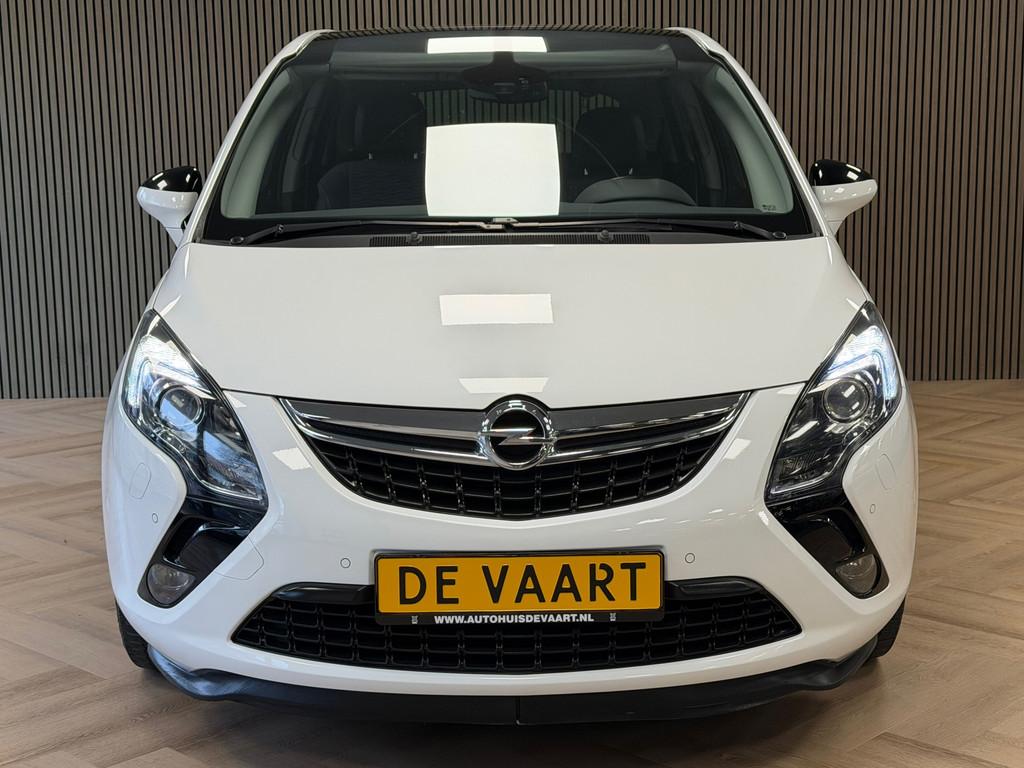 Opel Zafira Tourer 1.6 Cosmo 7p. AIRCO CAMERA CRUISE PANORAM, Voorwielaandrijving, Gebruikt, 4 cilinders, Met garantie (alle)
