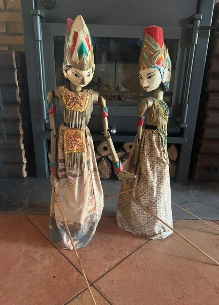 2 orginele Wajang poppen uit Indonesië, Antiek en Kunst, Ophalen of Verzenden