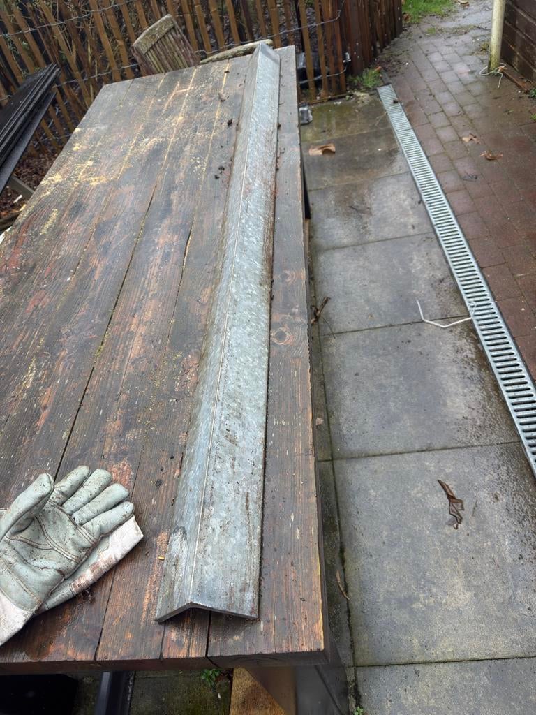 Hoeklijn gegalvaniseerd, Ophalen of Verzenden, Gebruikt, Overige metalen